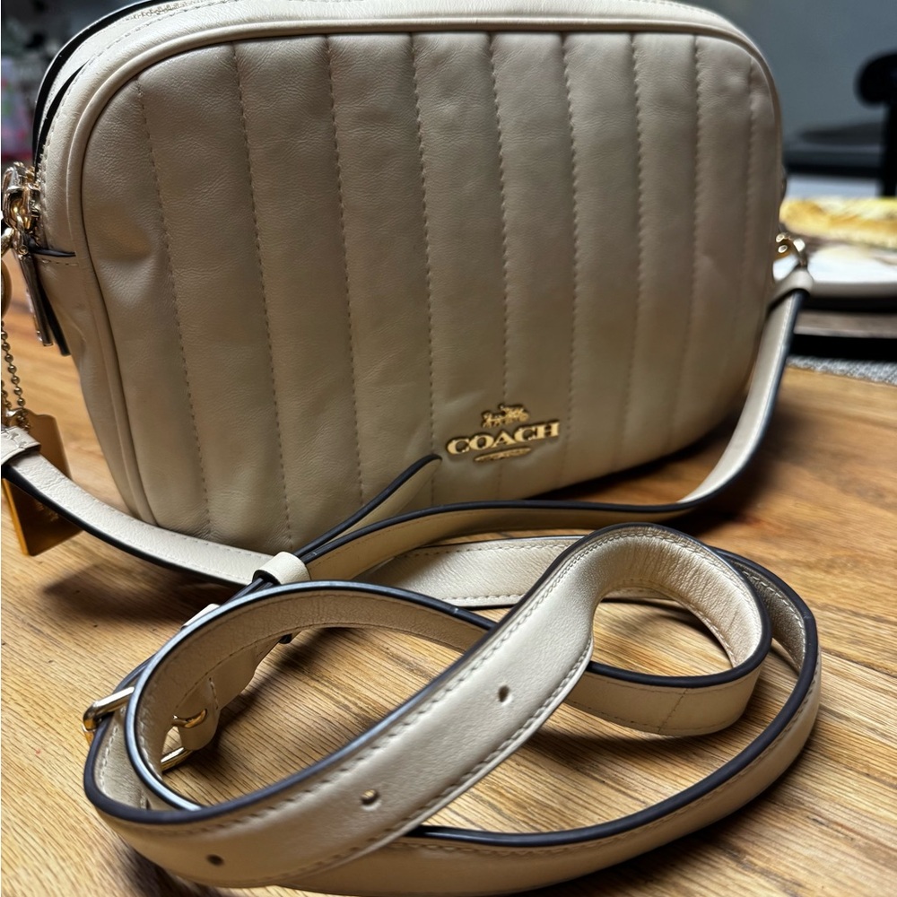 Coach Puffy Linear Quilted Jes Crossbody - Picture 5 of 7